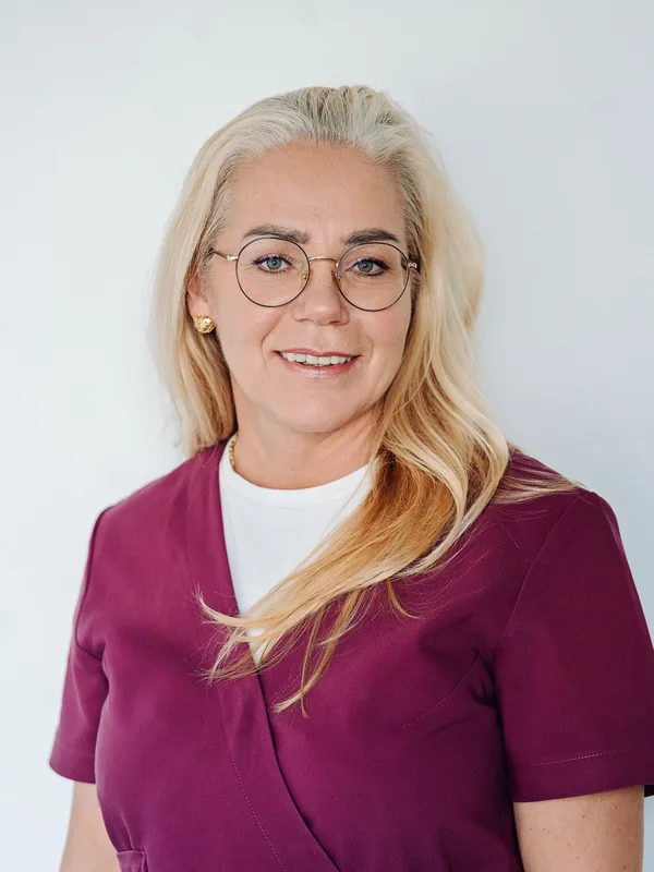 Elżbieta – Asystentka stomatologiczna
